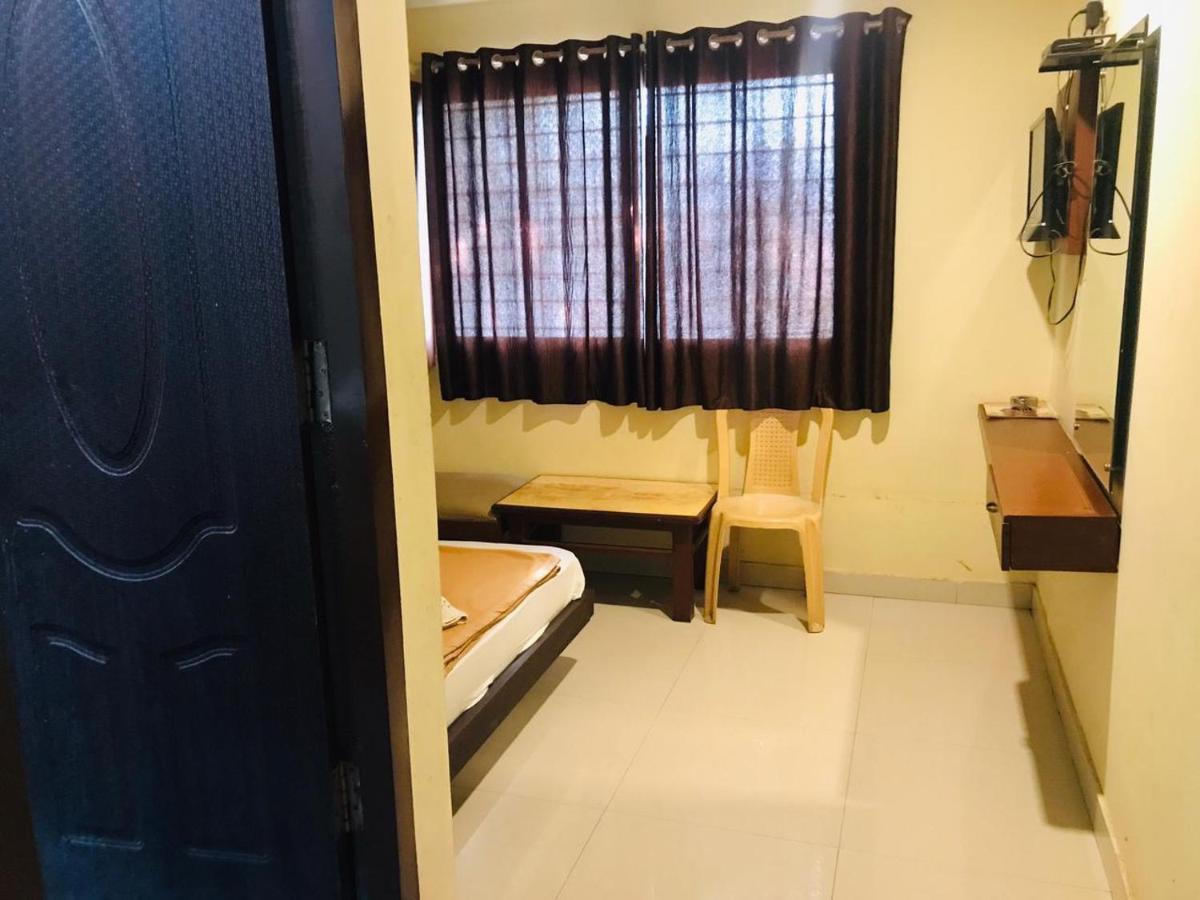 Staymaker Bright Palace Residency Shimoga Buitenkant foto
