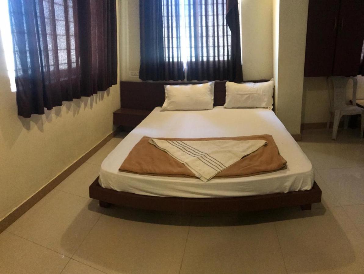 Staymaker Bright Palace Residency Shimoga Buitenkant foto